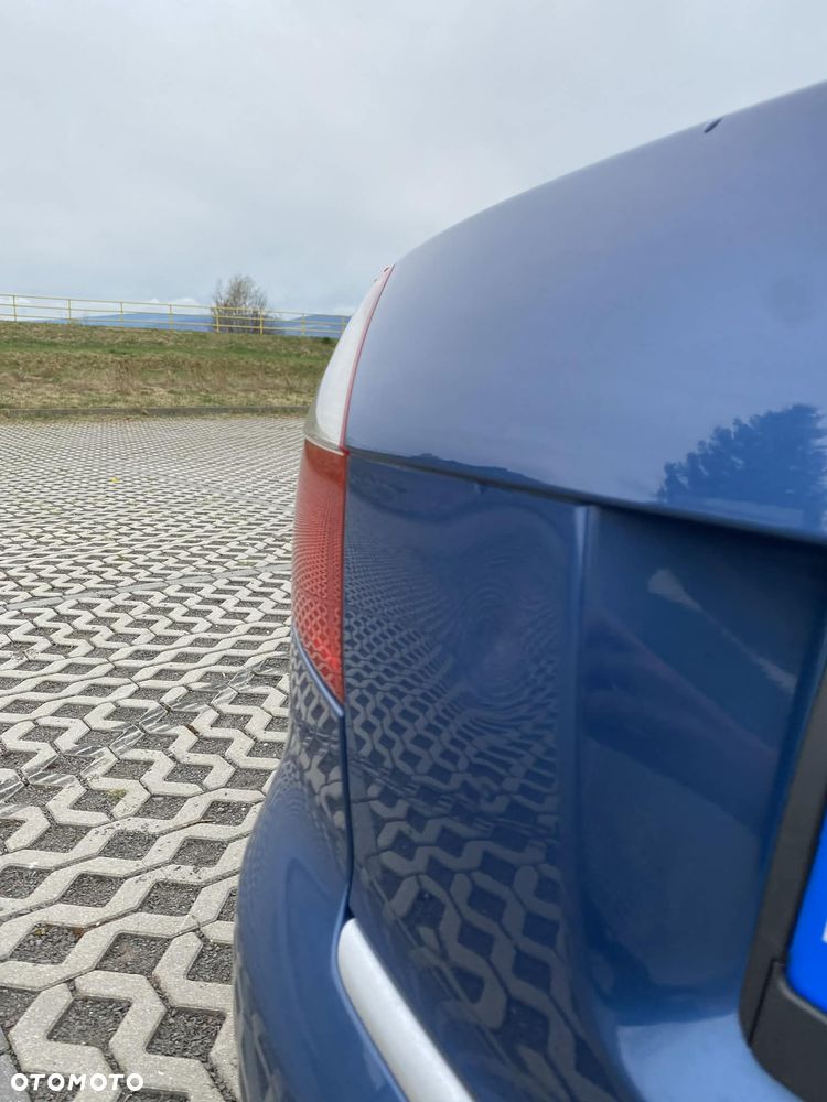 Audi A4 Limousine - 13