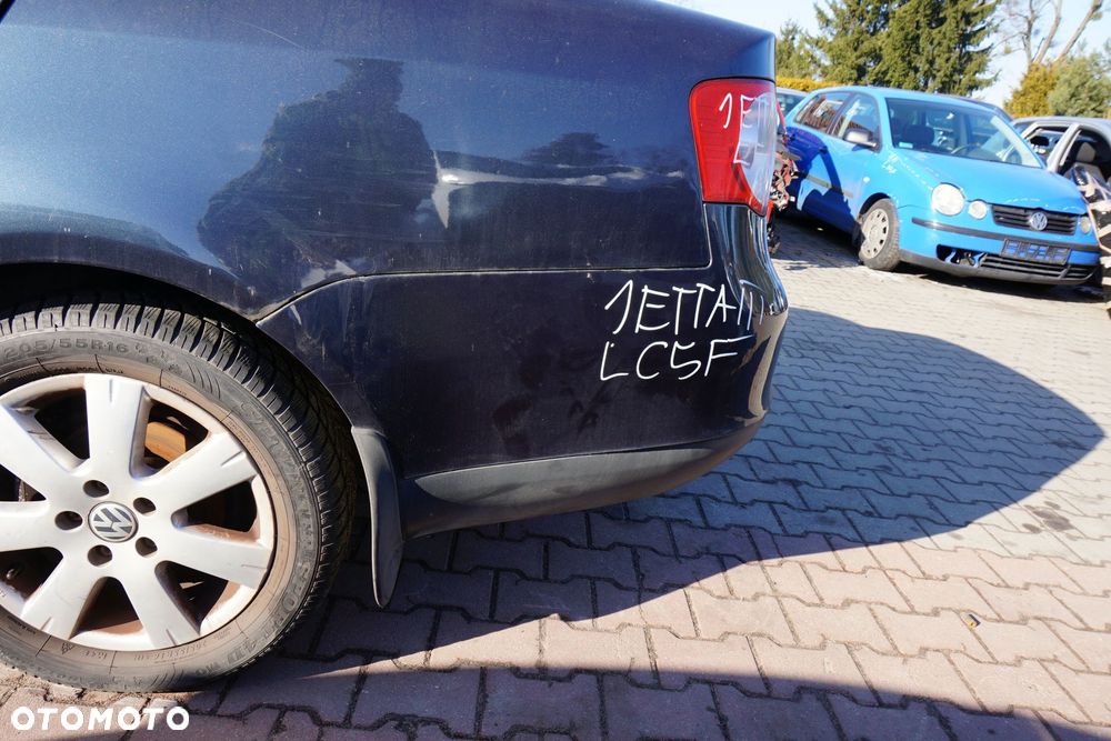 ZDERZAK TYLNY JETTA V SEDAN LC5F  SZARY VOLKSWAGEN 2005-2011 - 5