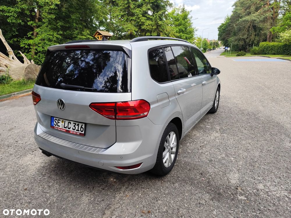 Volkswagen Touran 2.0 TDI SCR (BlueMotion Technology) DSG Highline - 13