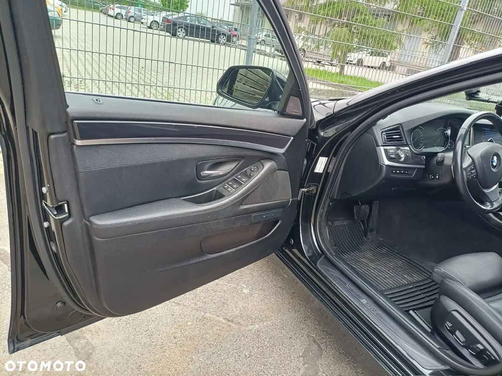 BMW Seria 5 530d xDrive - 3