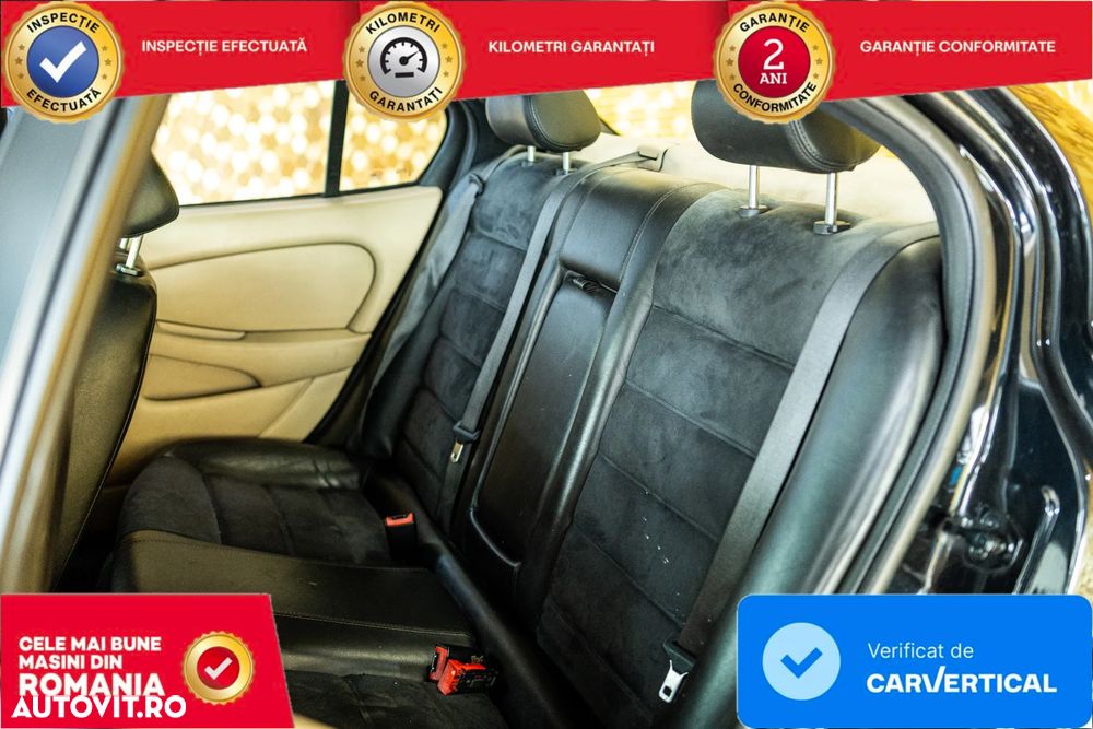 Jaguar X-Type 2.2 TD Luxury Saloon - 13