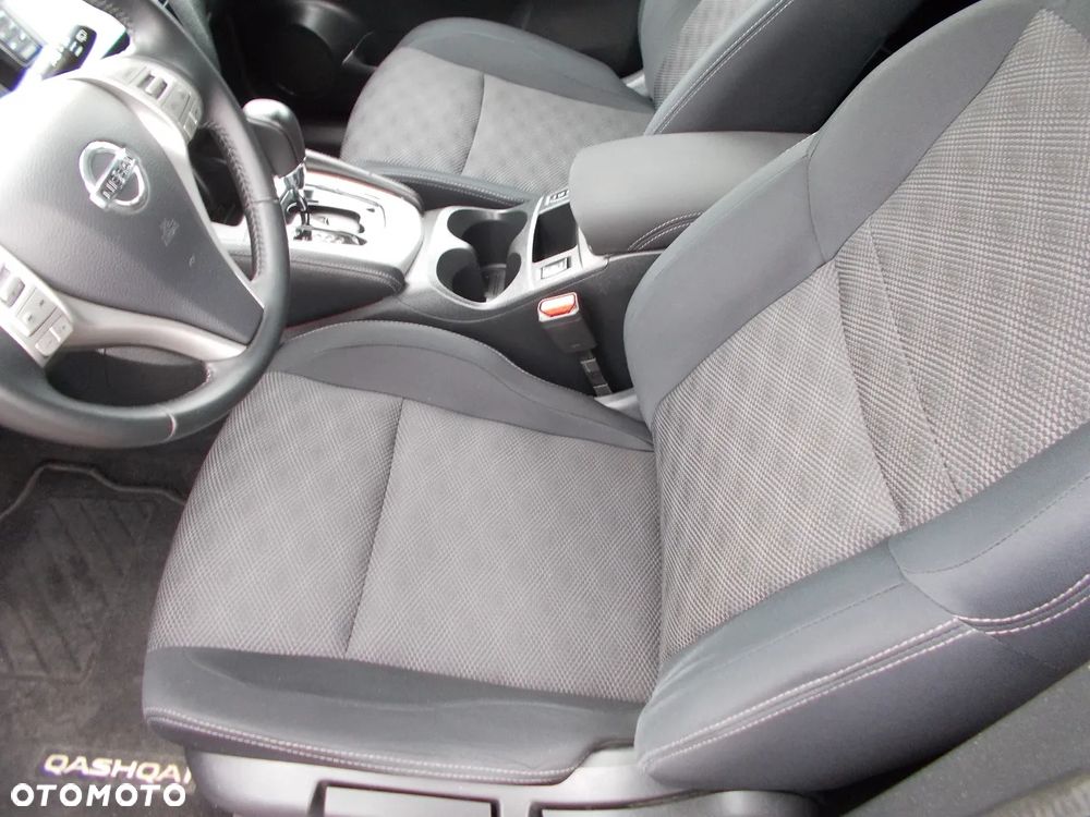 Nissan Qashqai 1.6 DCi Xtronic ACENTA - 18