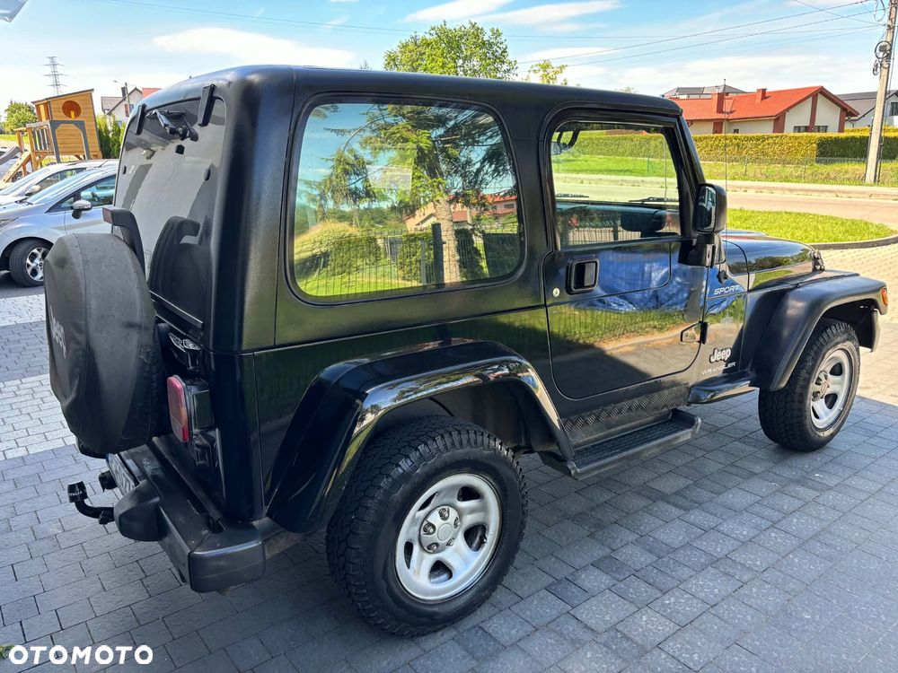 Jeep Wrangler - 4