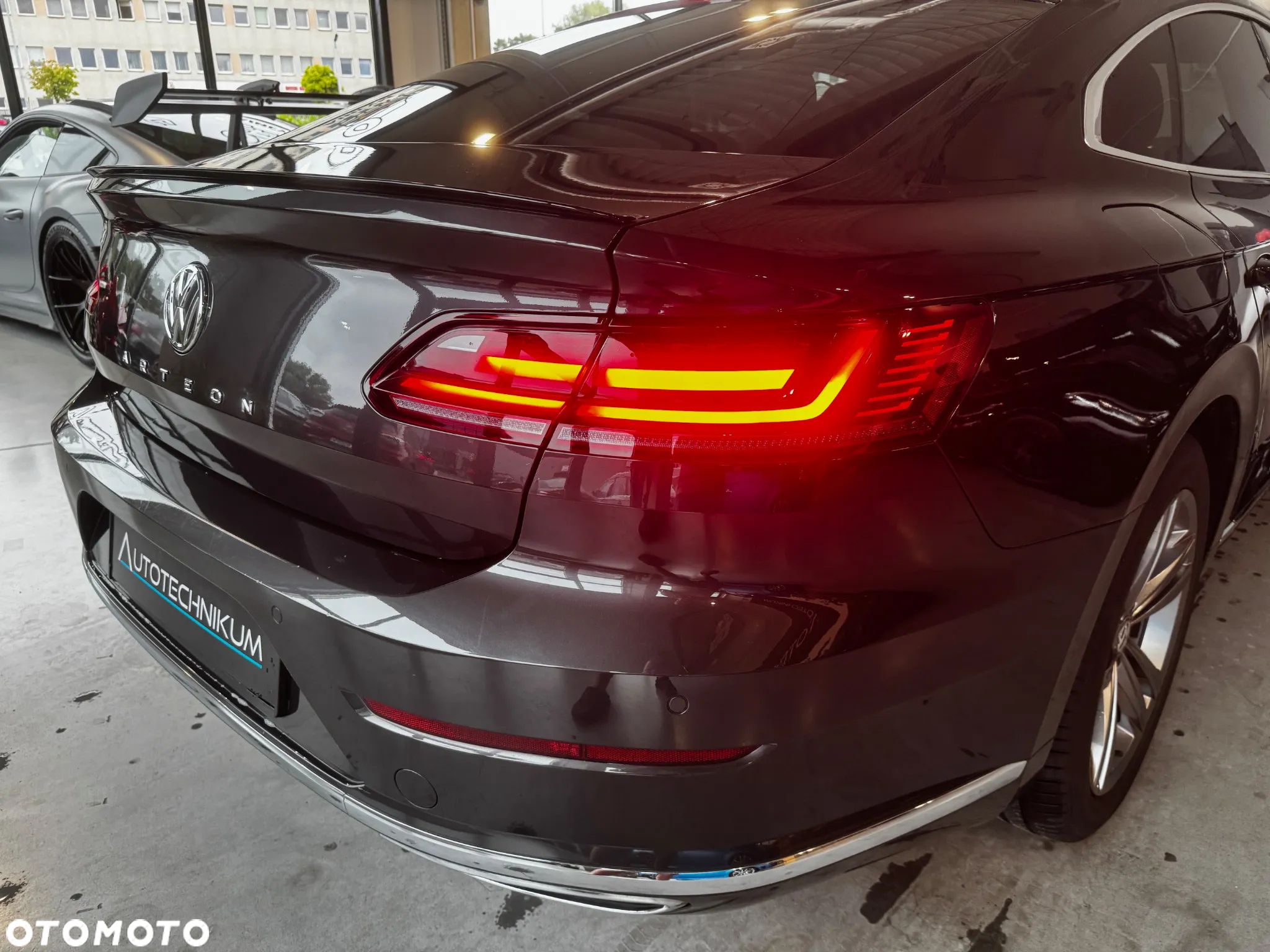 Volkswagen Arteon 2.0 TDI 4Motion R-Line DSG - 30