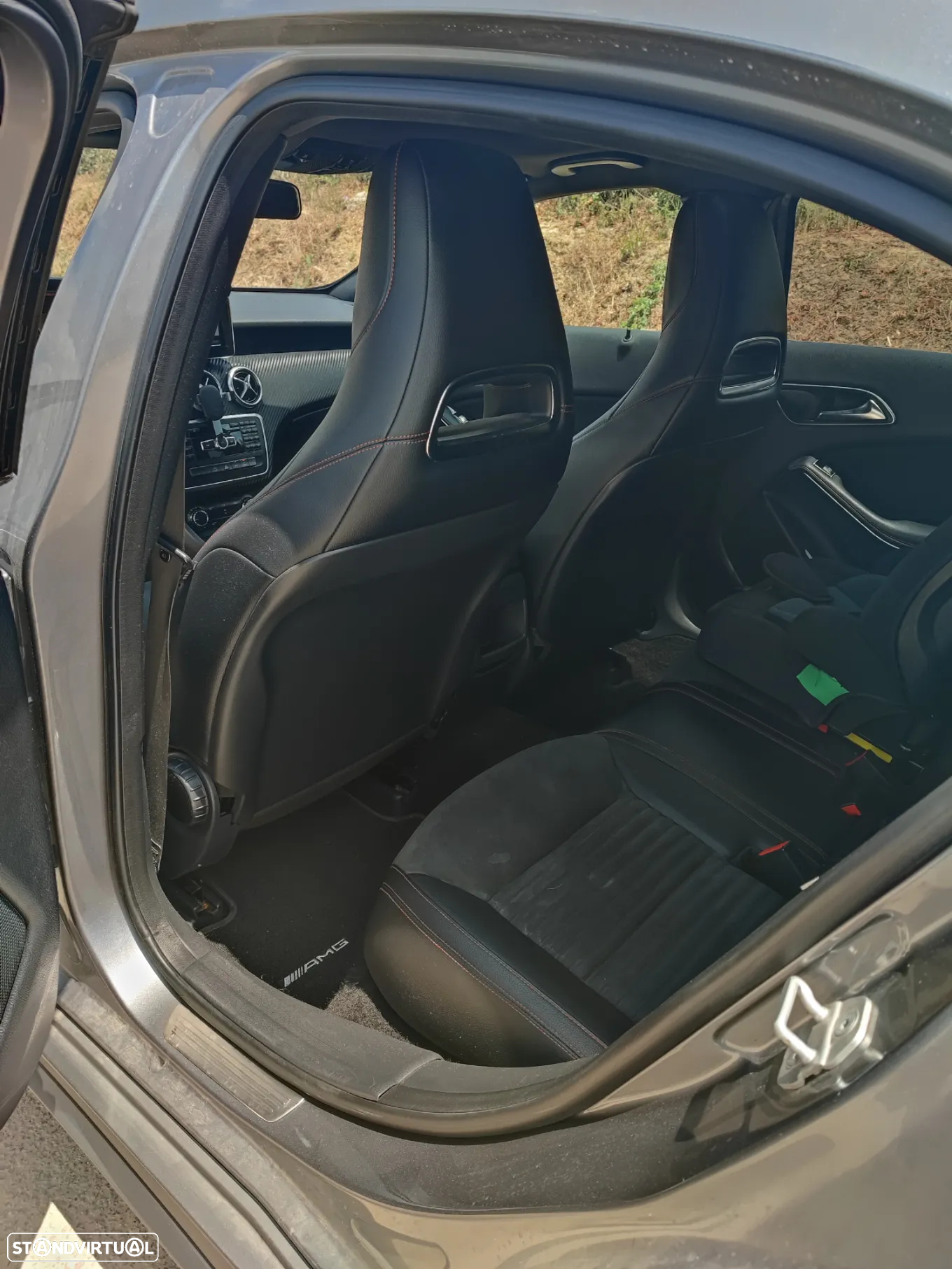 Mercedes-Benz A 180 CDI 7G-DCT AMG Line - 27