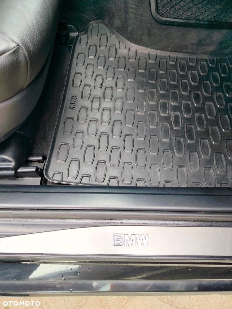 BMW Seria 5 525d - 11