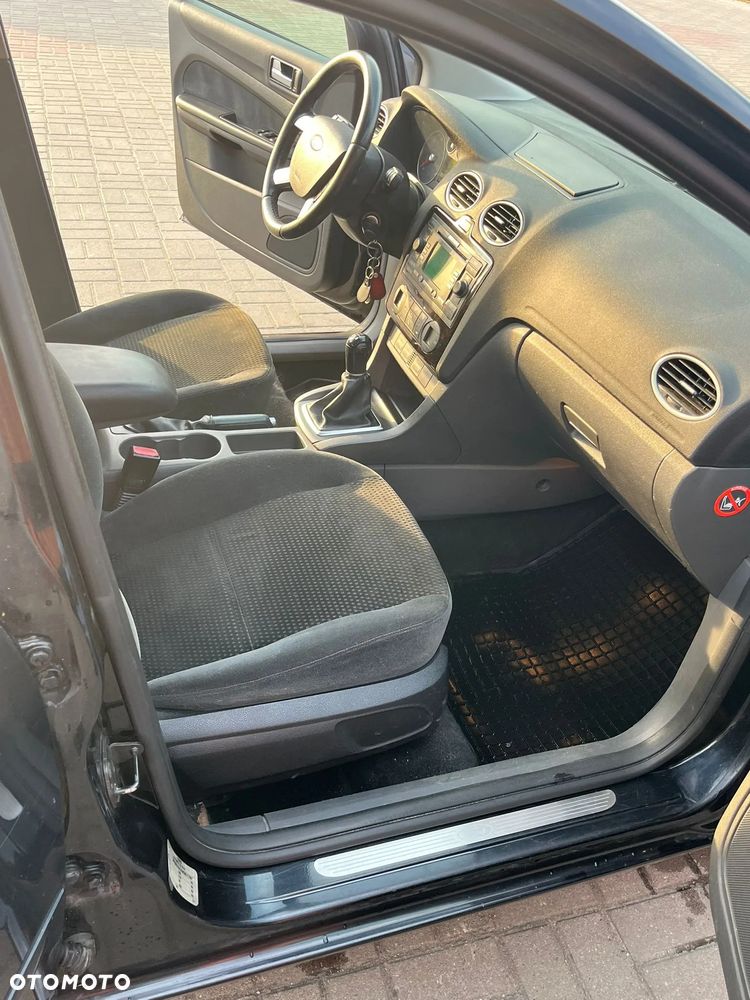 Ford Focus 1.6 TDCi Ghia - 7