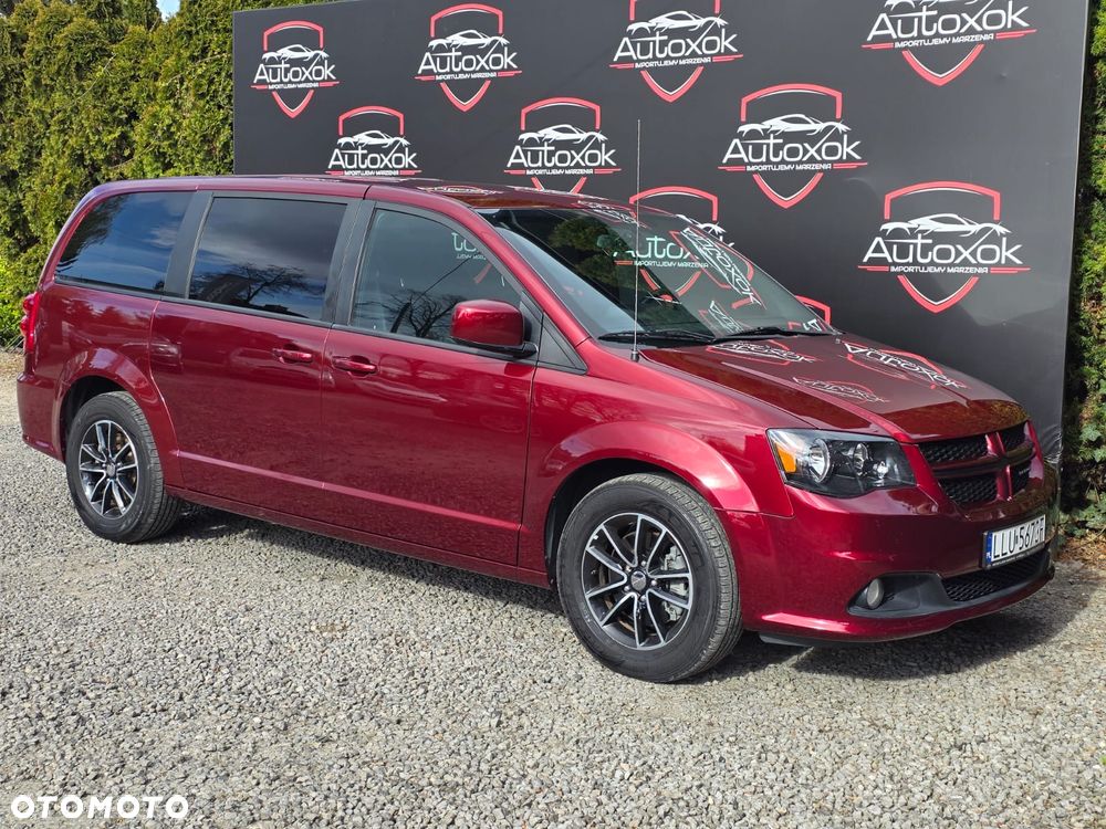 Dodge Grand Caravan - 10