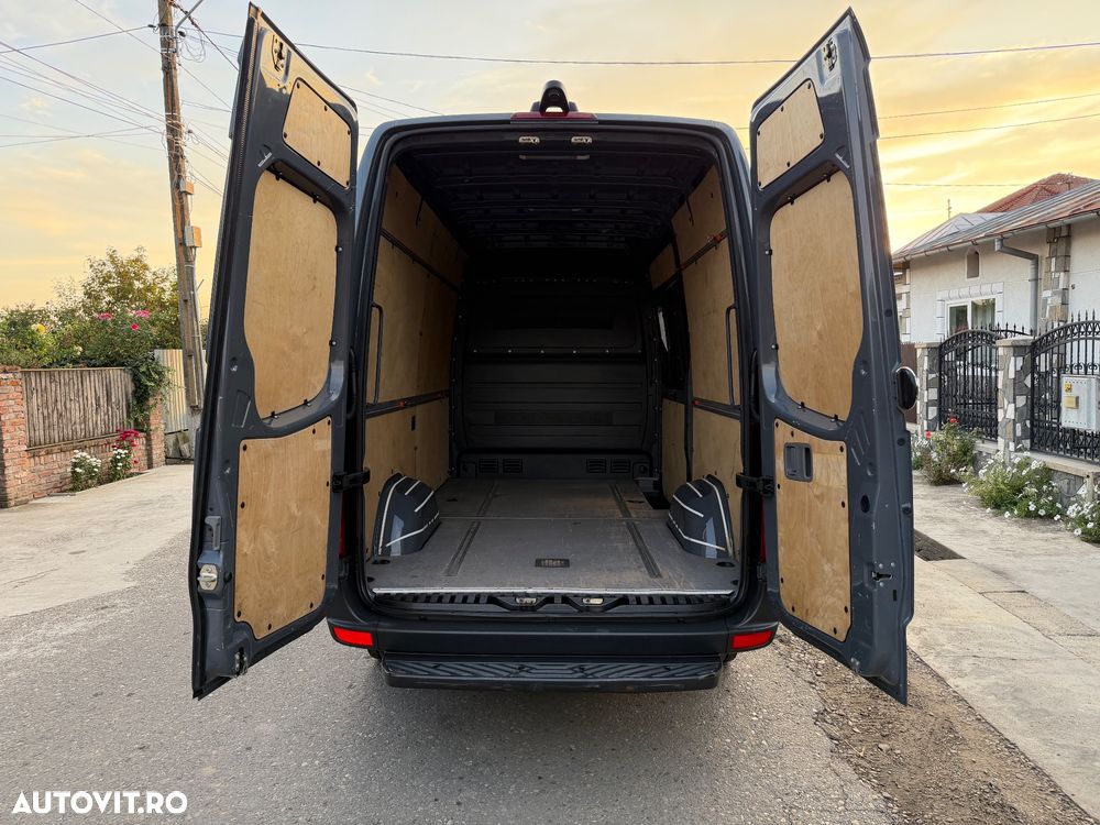 Volkswagen Crafter - 8