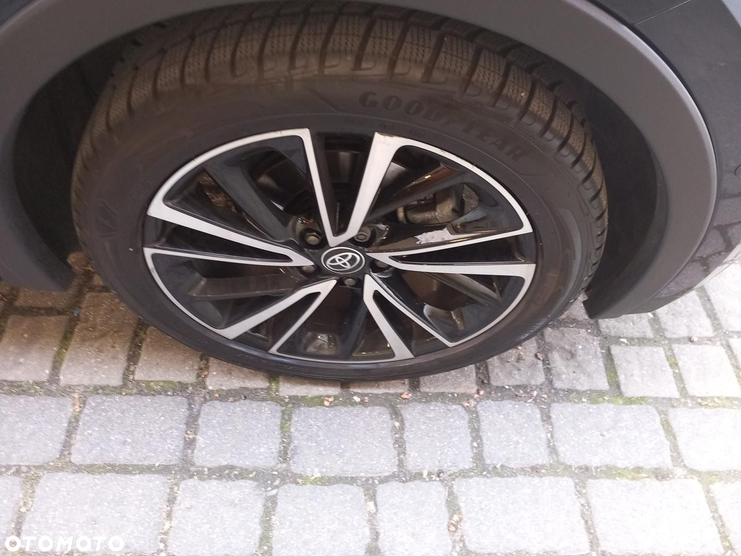Toyota C-HR - 15