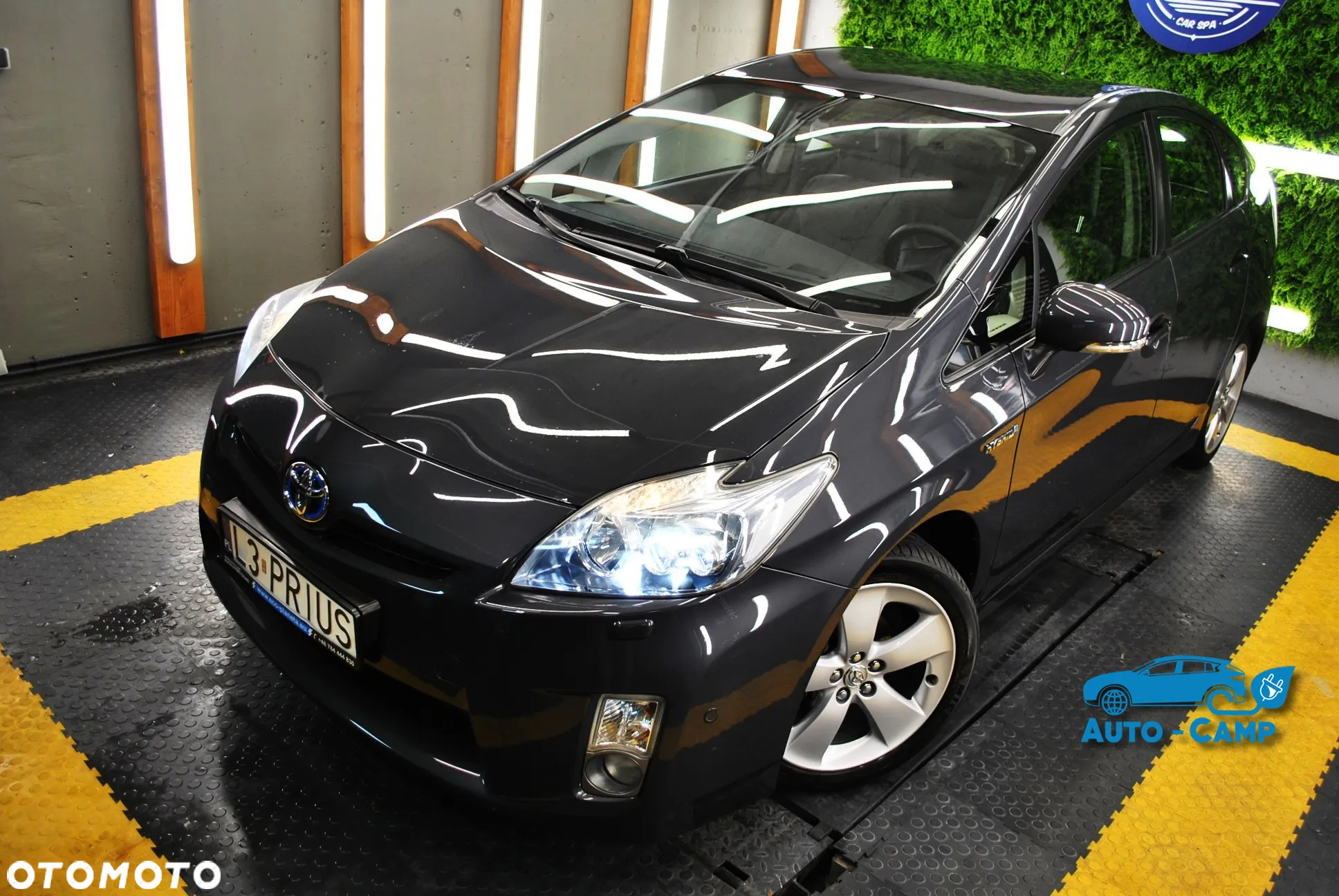Toyota Prius 1.8 HSD Premium - 3