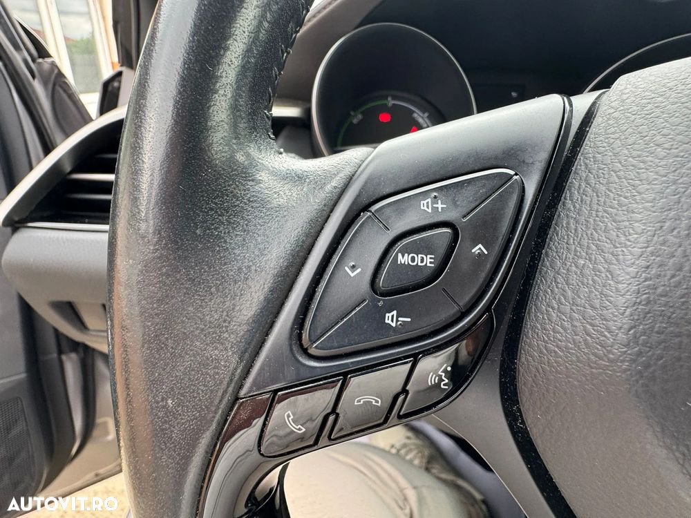 Toyota C-HR 2.0 HSD 184 CP 4x2 CVT C-lassy bi-tone - 14