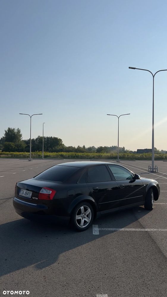 Audi A4 - 1