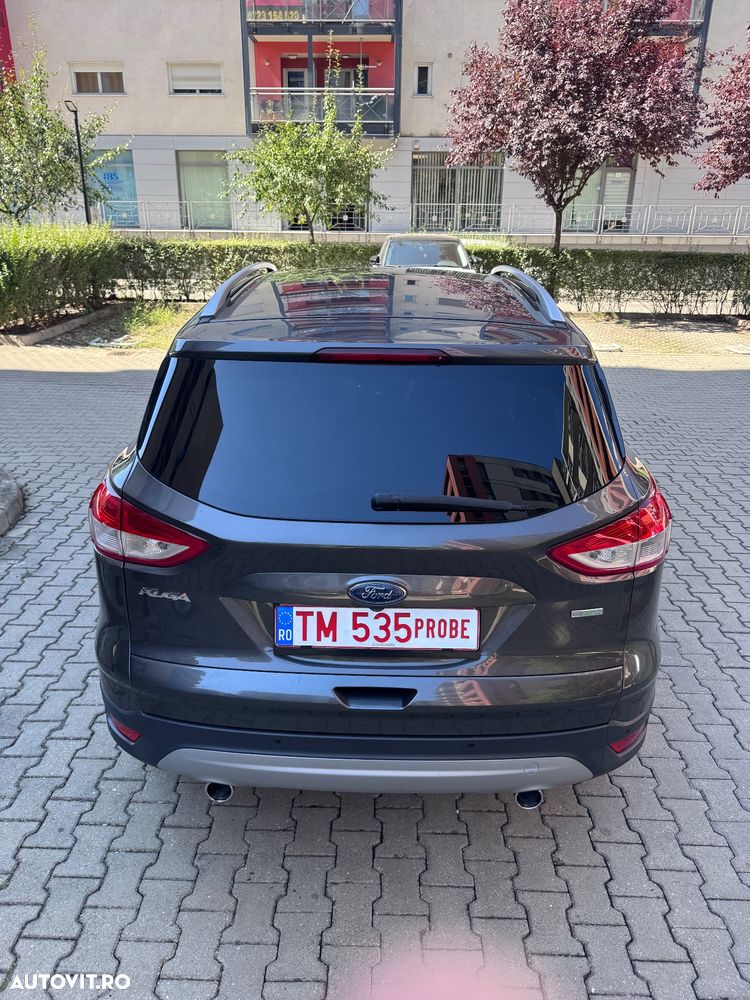 Ford Kuga 1.5 EcoBoost 2x4 Titanium - 32