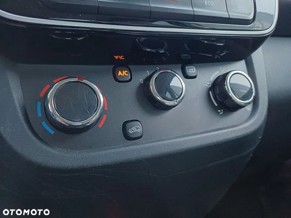 Dacia Spring 27.4kWh Essential - 19