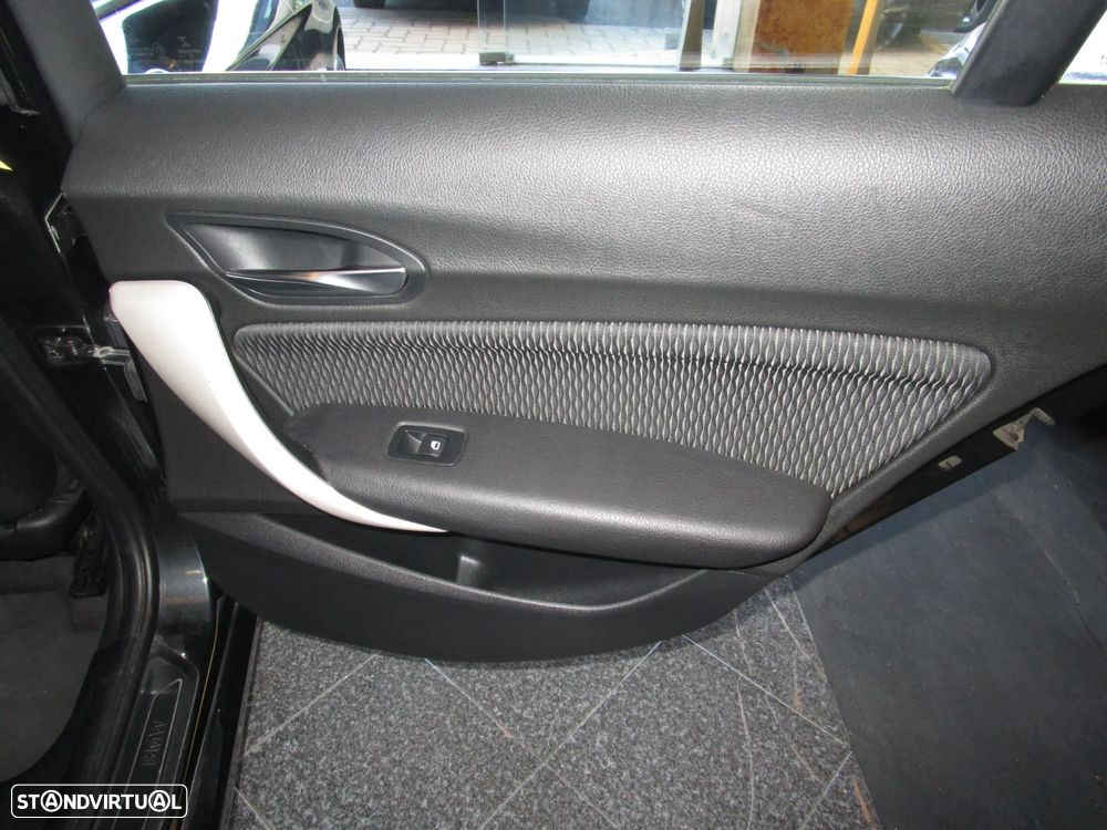 BMW 116 d EDynamics Line Sport - 17