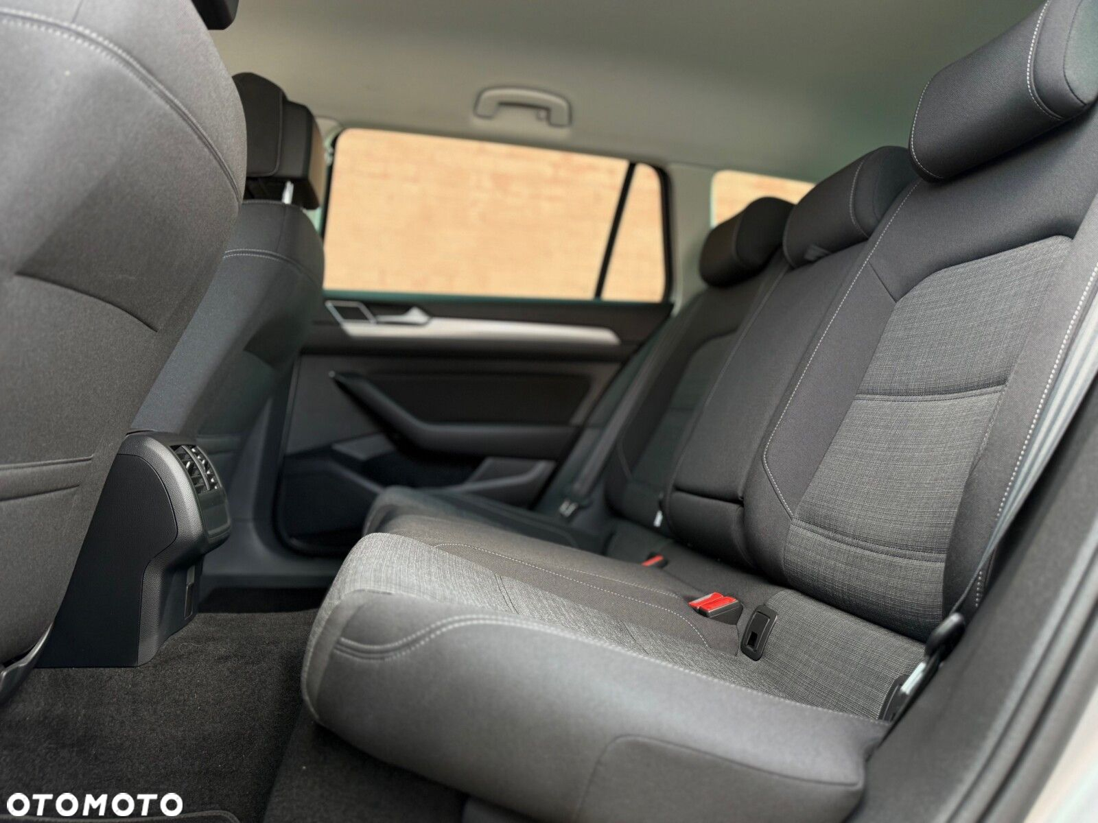 Volkswagen Passat 2.0 TDI EVO Business DSG - 11