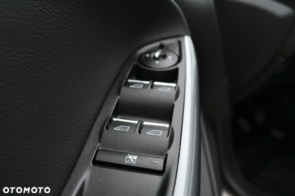 Ford Focus 1.6 Edition - 22