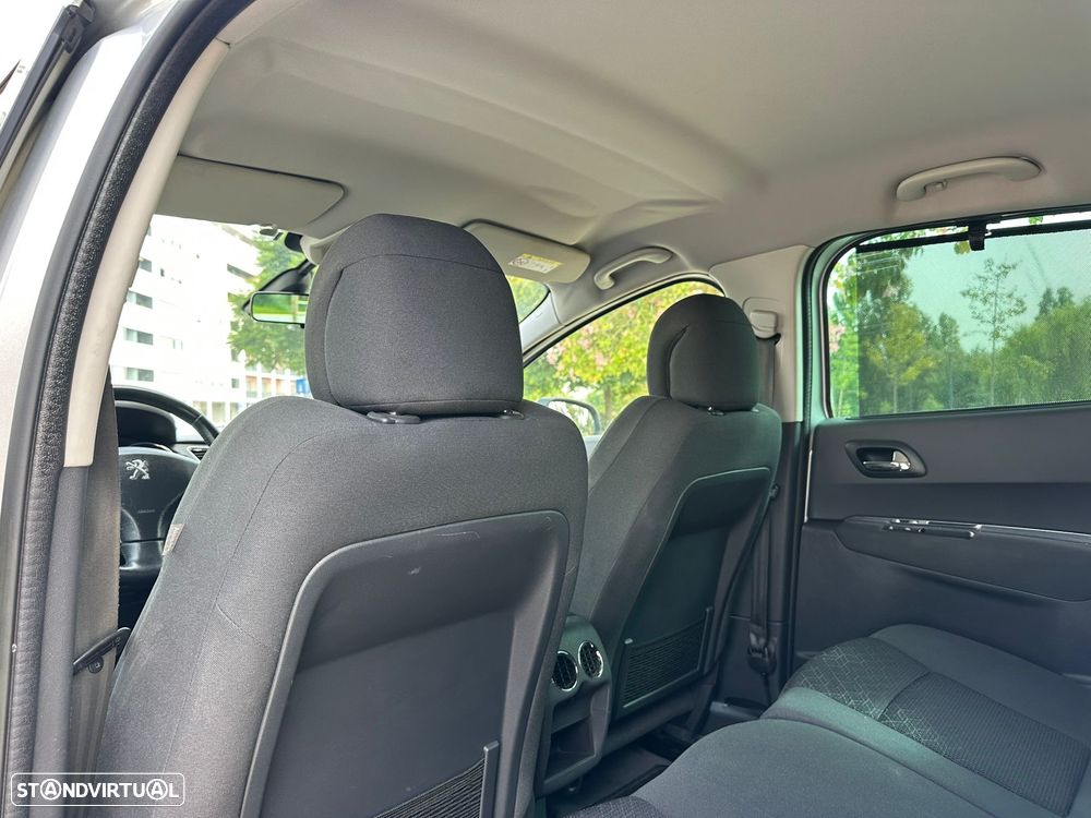 Peugeot 3008 1.6 e-HDi Style 2-Tronic - 19