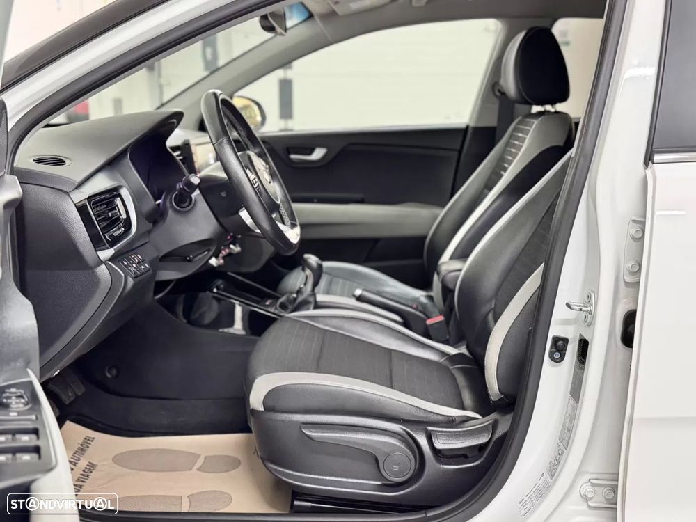 Kia Stonic 1.6 CRDi TX - 27