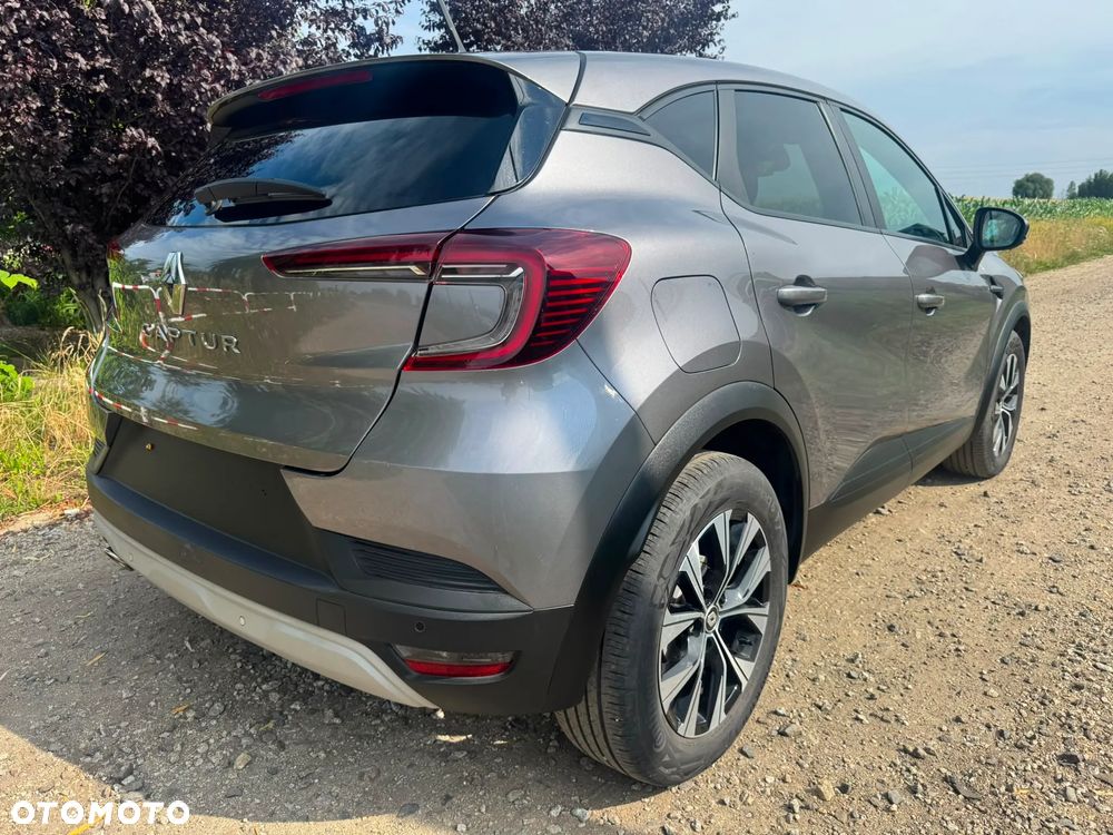 Renault Captur - 16