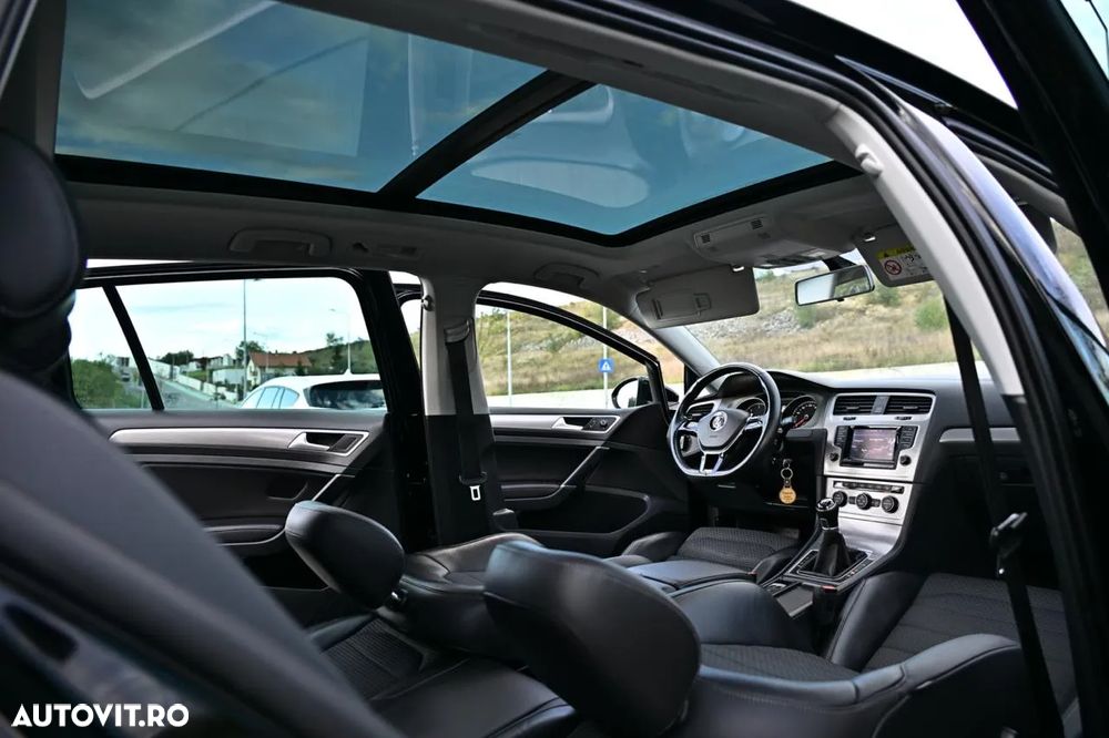 Volkswagen Golf 2.0 TDI 4Motion BMT Comfortline - 12