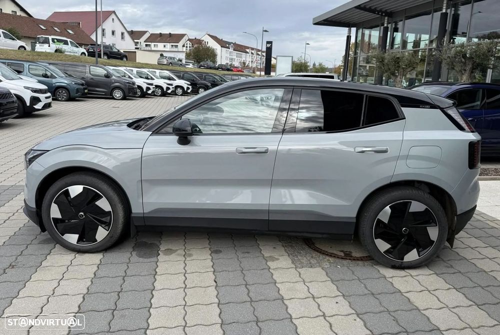 Volvo EX30 Single Motor Extended Range RWD Plus - 3