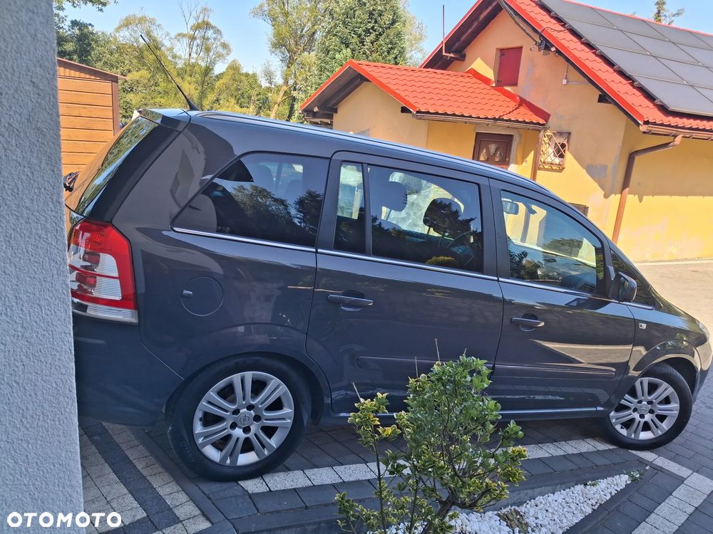 Opel Zafira - 4