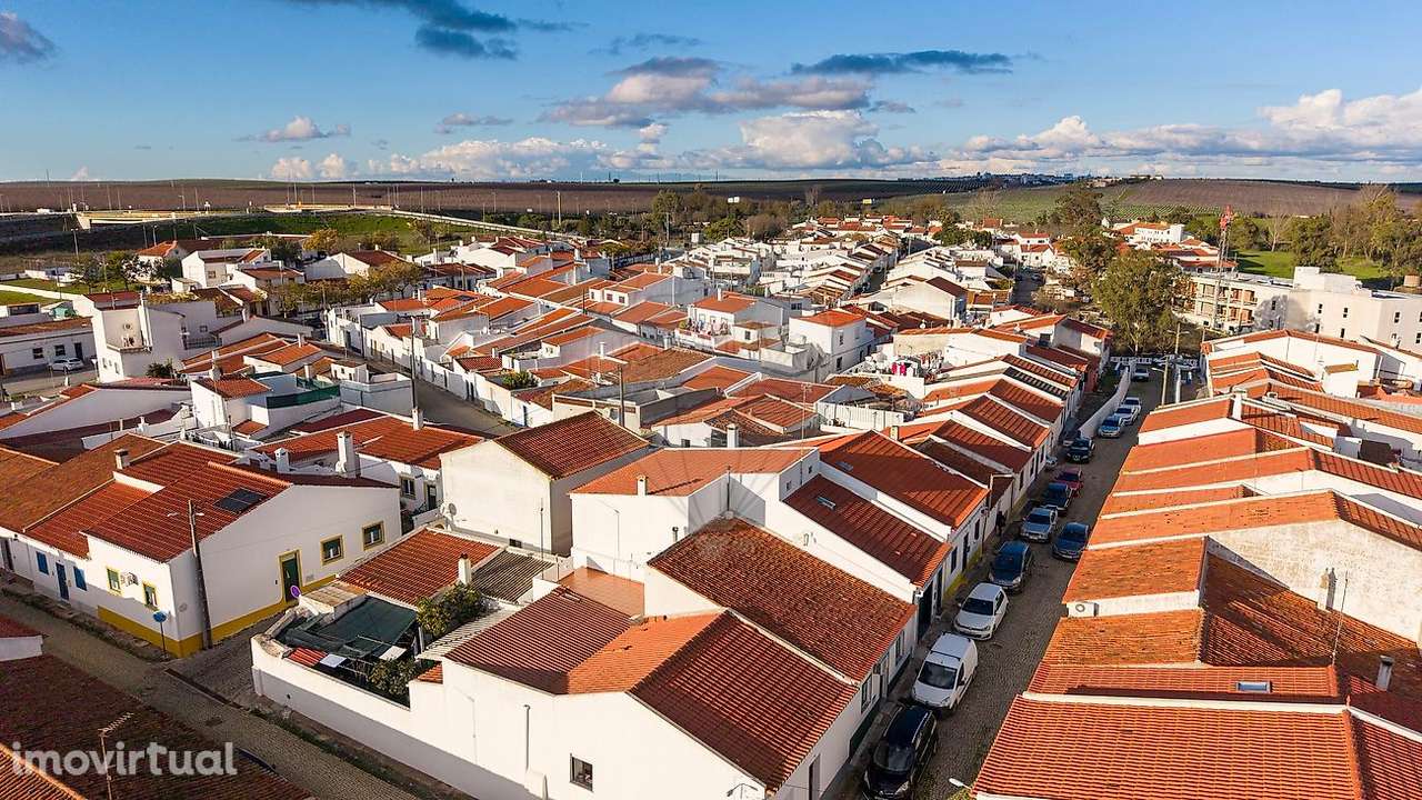 Moradia T2 para venda - Grande imagem: 3/32