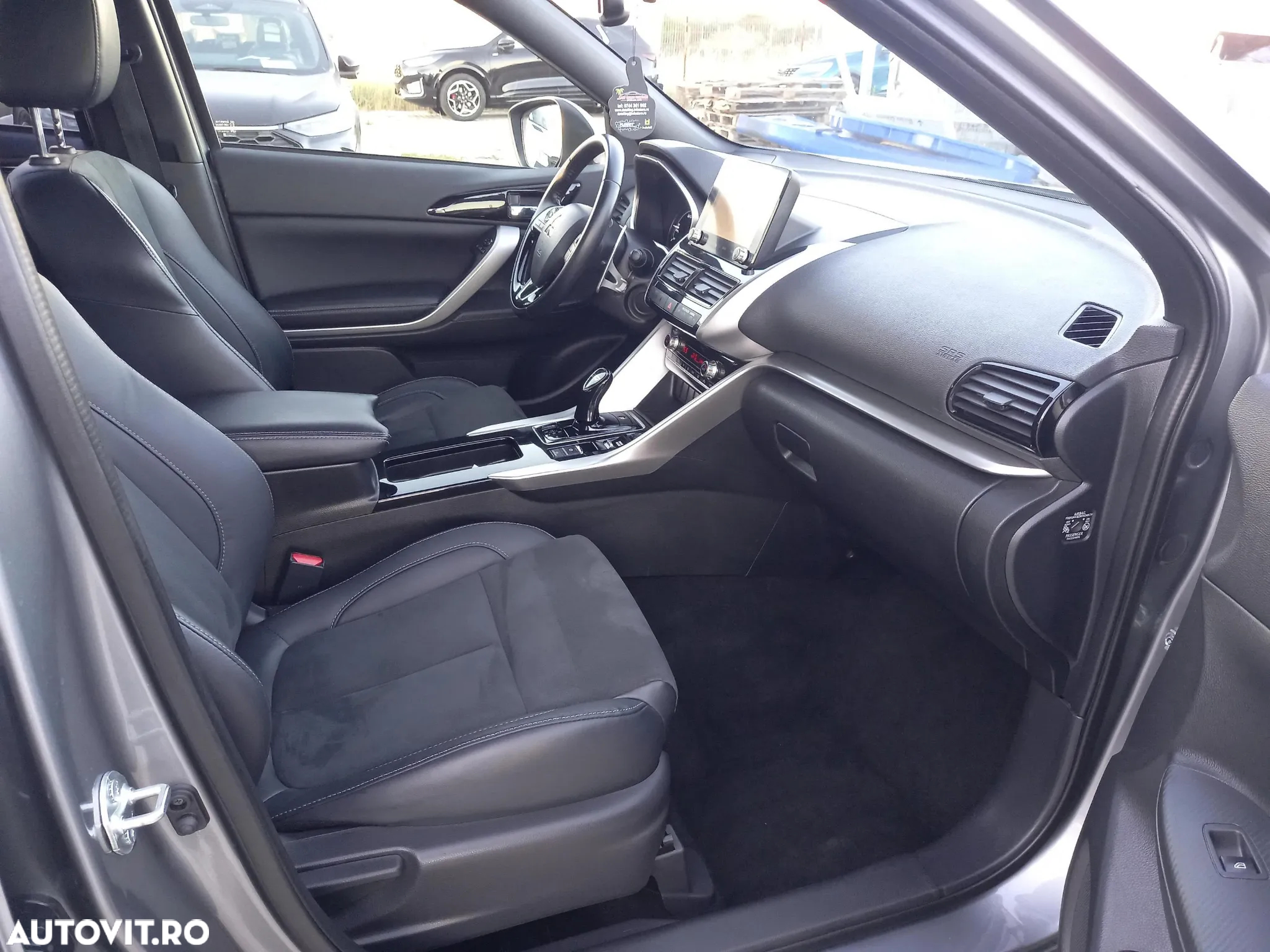 Mitsubishi Eclipse-Cross Plug-In Hybrid 4WD Plus - 16