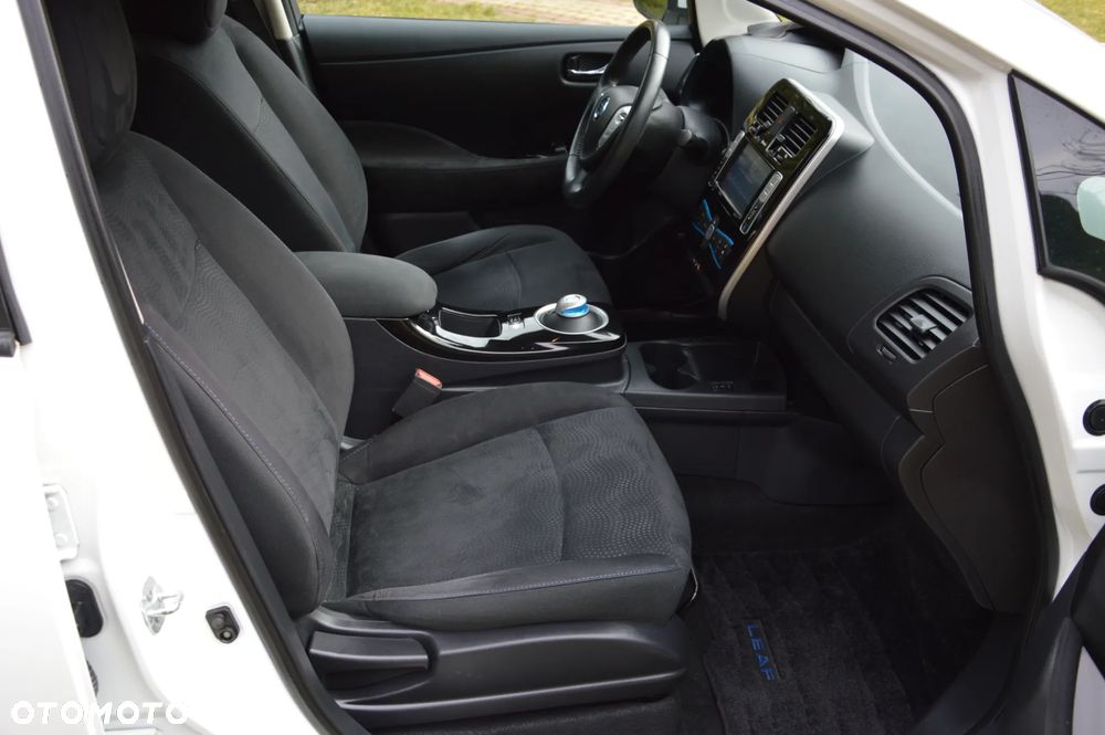 Nissan Leaf 30 kWh (mit Batterie) Acenta - 24