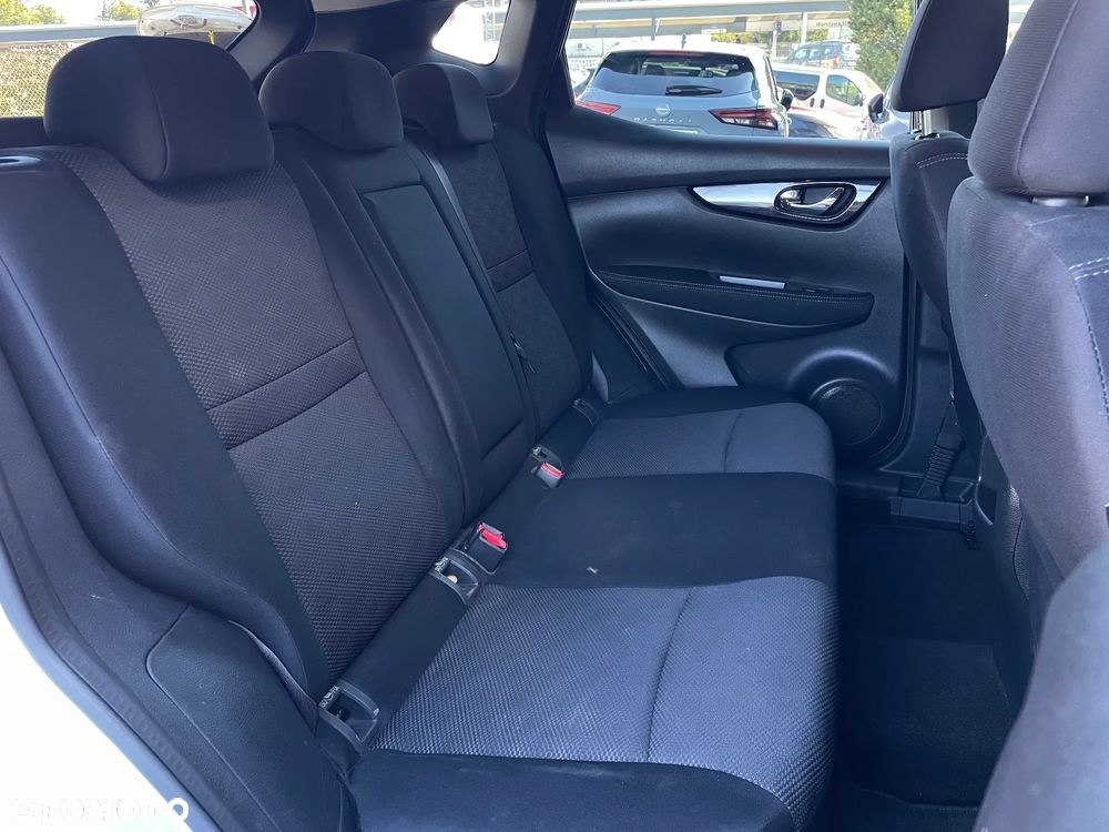 Nissan Qashqai 1.6 DIG-T N-Connecta - 20