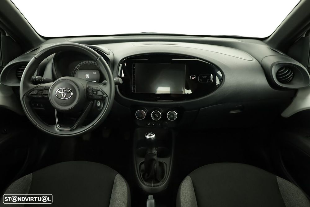 Toyota Aygo X Business Edition - 8