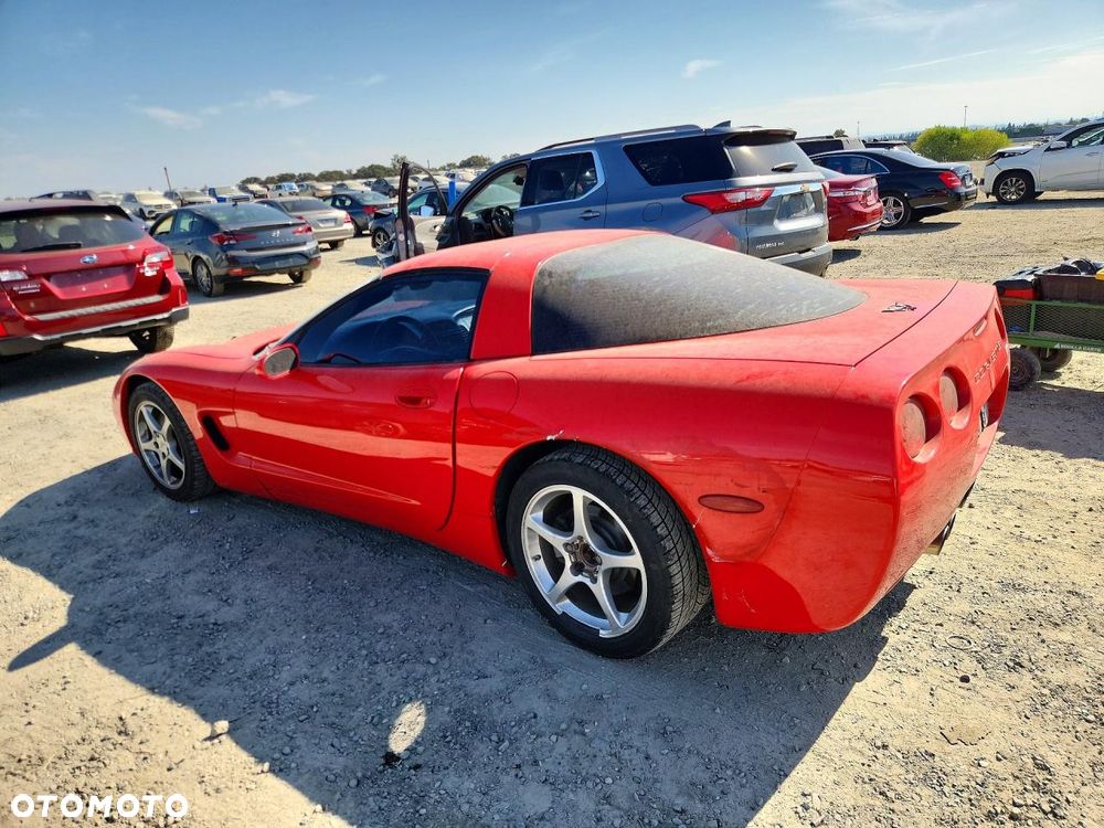 Chevrolet Corvette - 2
