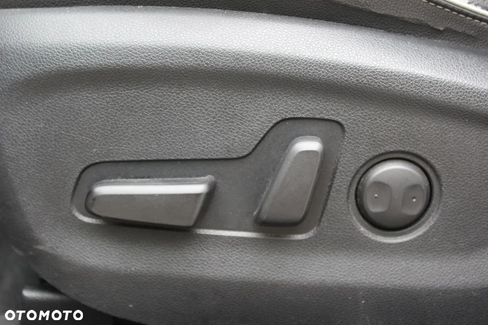 Kia Sportage 1.7 CRDI 2WD Attract - 21