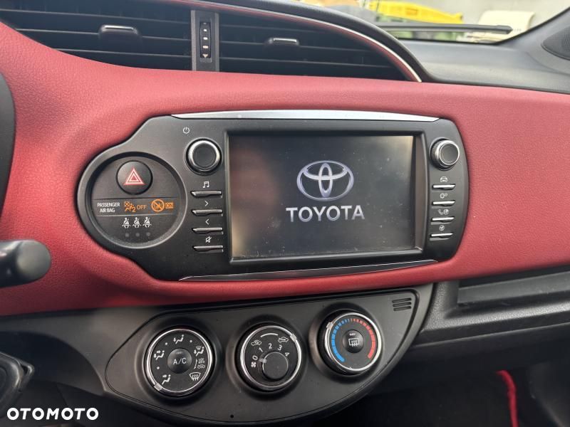 Toyota Yaris 1,5-Dual-VVT-iE Comfort mit Design-Paket - 2