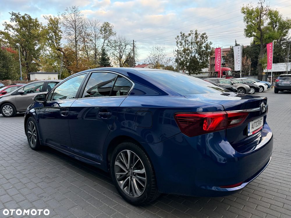 Toyota Avensis 2.0 Premium MS - 28