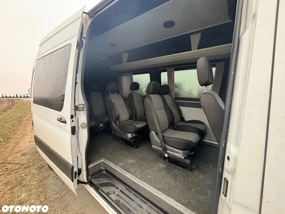 Mercedes-Benz Sprinter - 8