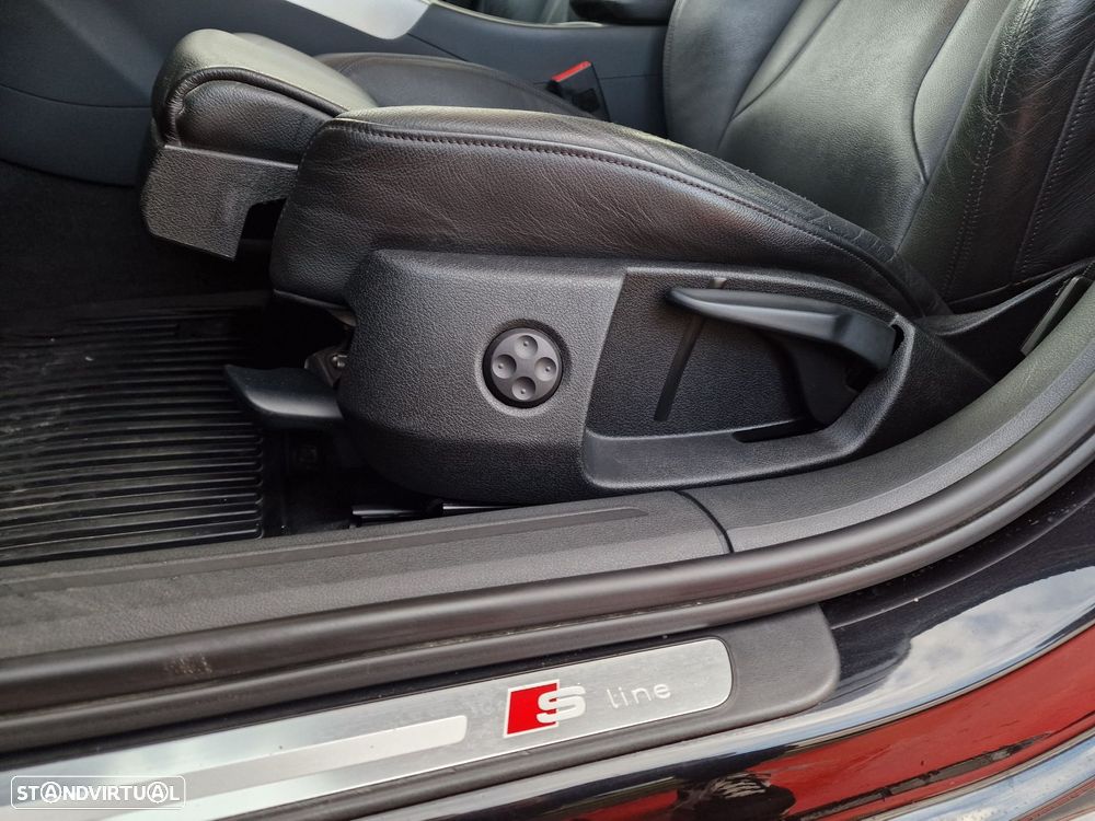 Audi A4 2.0 TDI multitronic Business Line S-line - 12