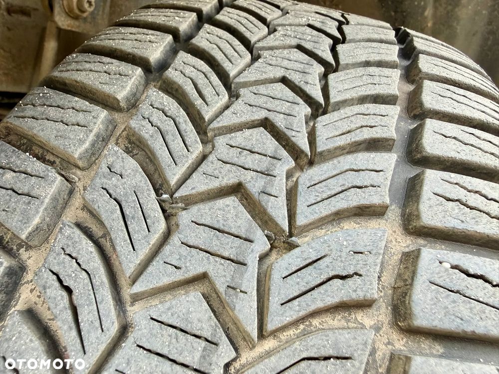 Peugeot 2008 1.6 BlueHDi Style - 12