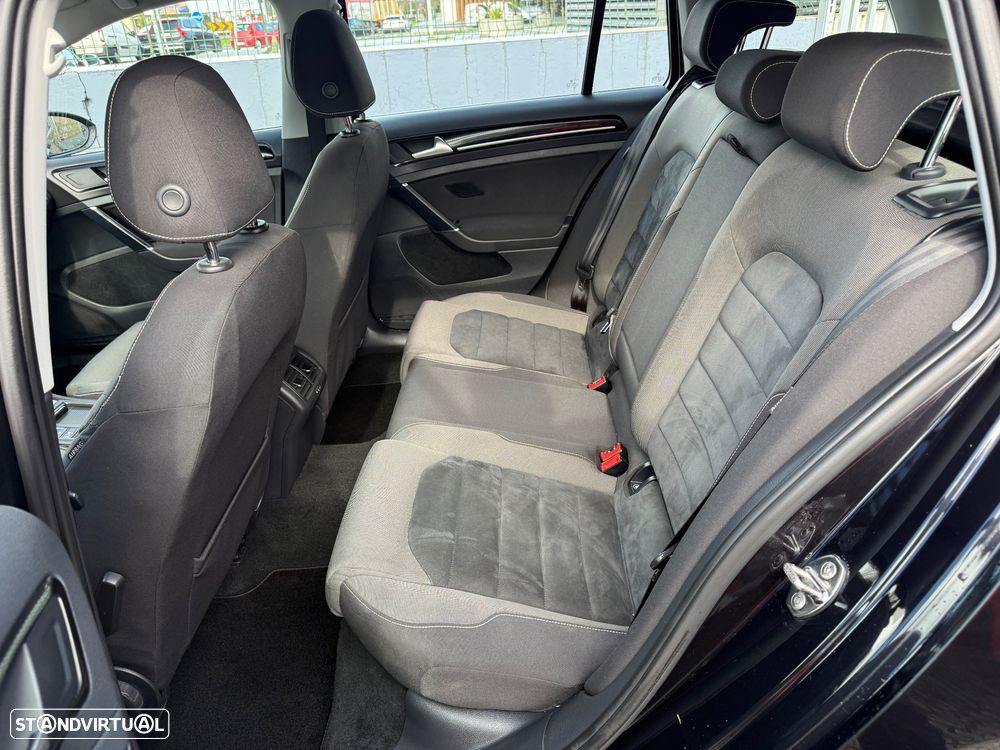 VW Golf Variant 1.6 TDi Highline - 33