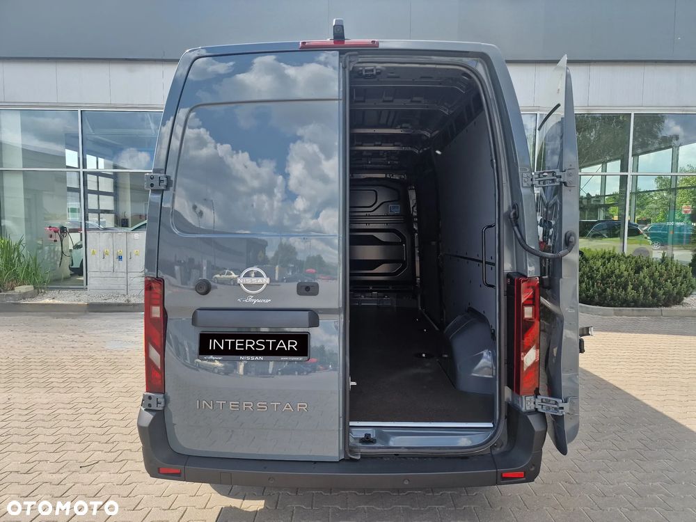 Nissan Interstar - 5