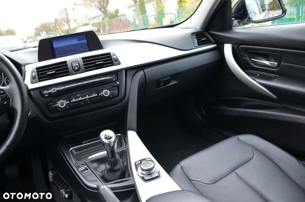 BMW Seria 3 - 28