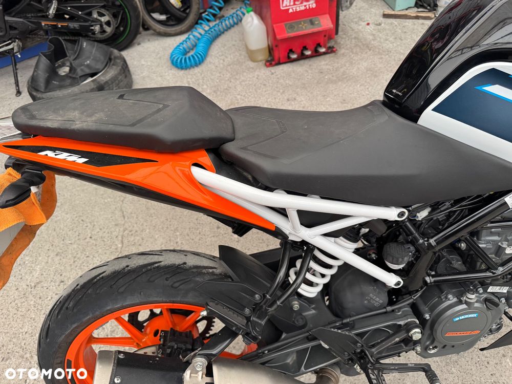 KTM Duke - 32