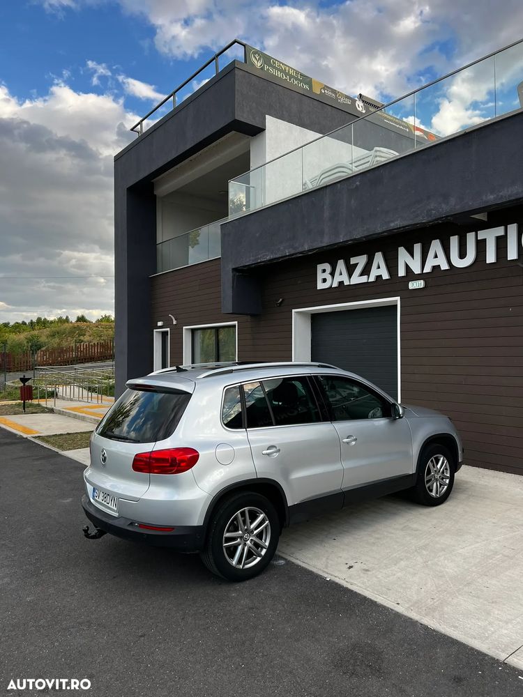 Volkswagen Tiguan - 5