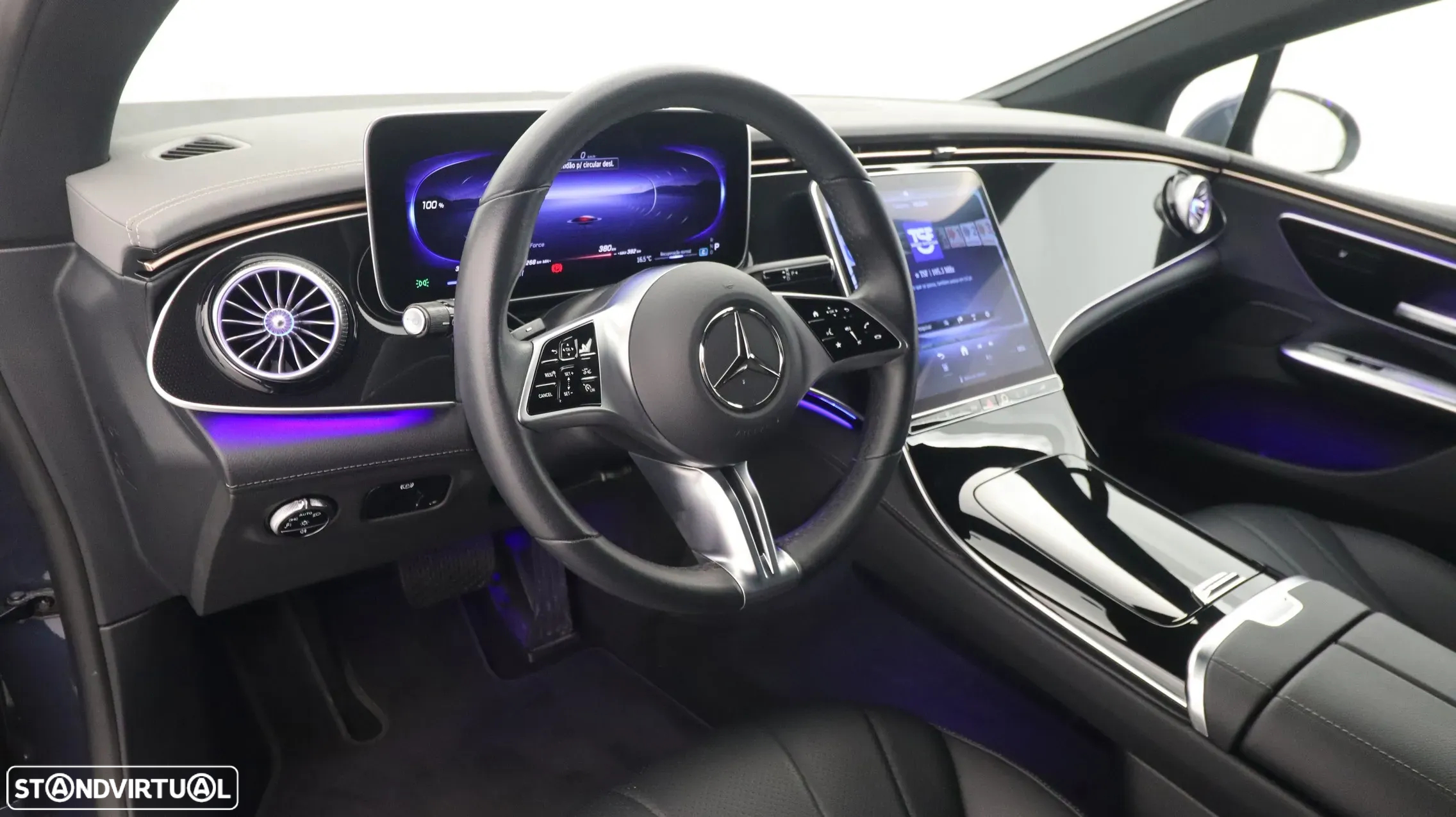 Mercedes-Benz EQE 350 - 26