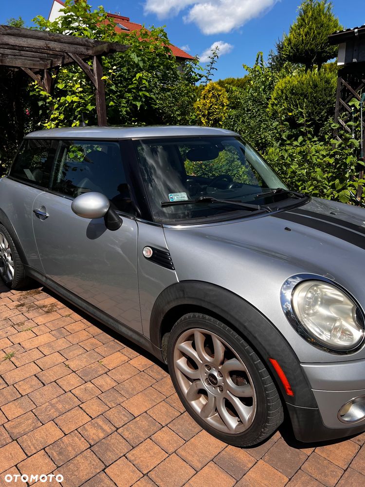 MINI Cooper Standard - 2