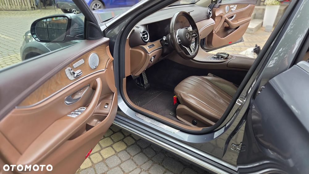 Mercedes-Benz Klasa E 220 d 4-Matic All-Terrain - 11