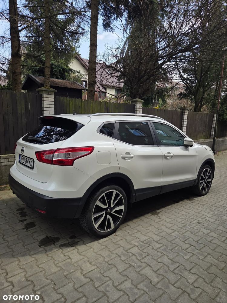 Nissan Qashqai 1.6 DCi Xtronic N-Connecta - 4