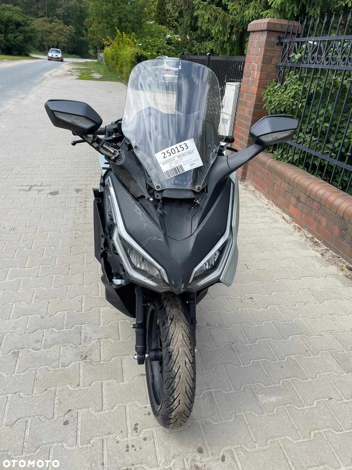 Honda NSS - 5